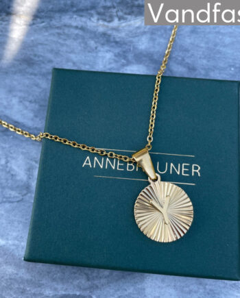 Annebrauner Sun Burst Letter Halskæde 18k Guldbelagt
