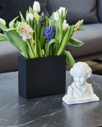 Sej Design Tulipanvase  Rektangulær  Sort Vase   Gummi 299 - Kr  Hurtig Levering