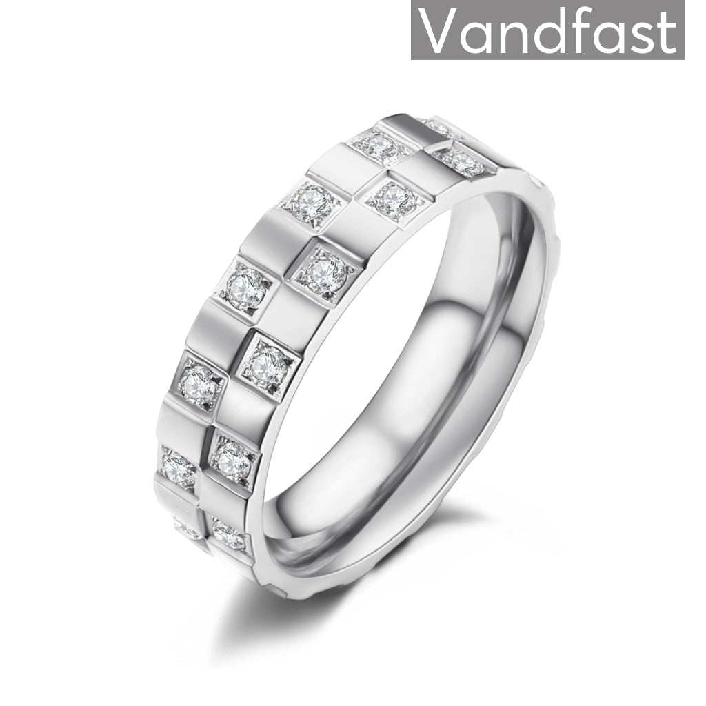 Annebrauner Chess White Ring 50