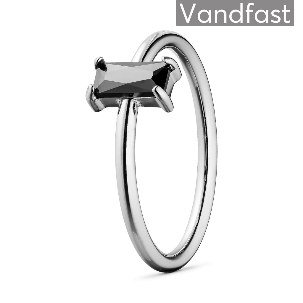 Annebrauner Deluxe Petite Black Ring 48