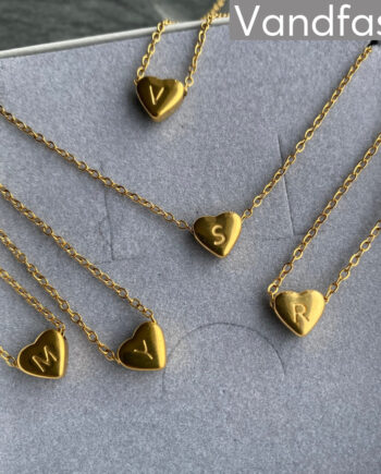 Annebrauner Heart Letter Halskæde 18k Guldbelagt