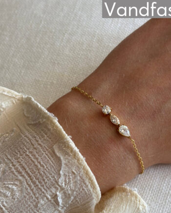 Annebrauner Triple Zirconia Armbånd 18k Guldbelagt