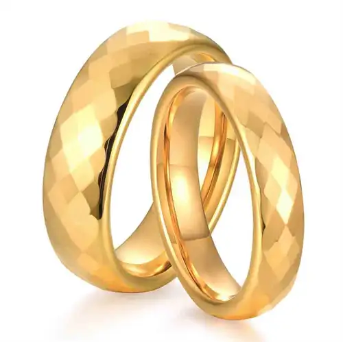 Erato Forlovelse   Vielsesring   Forgyldt Tungsten Facet