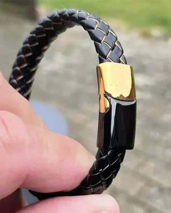 Major Armbånd   Imt  Læder Med Gylden Snor