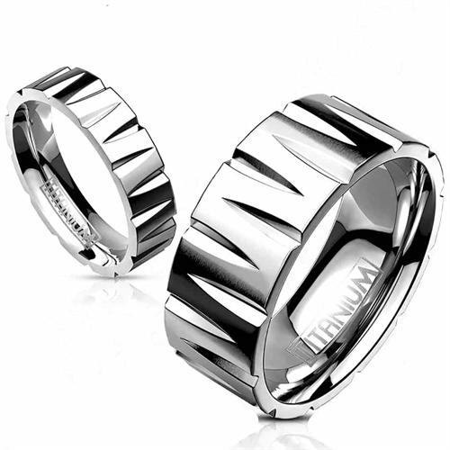 Nice Titan Ring