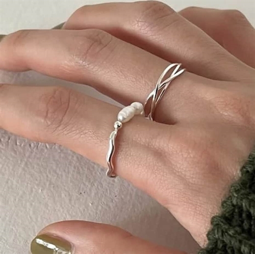 Ringen Catz Med Ferskvandsperler Og   Sterling