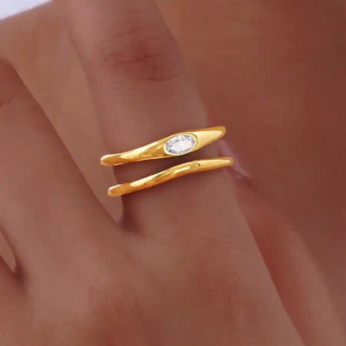 Elegant Wave Ring   Forgyldt ædelstål Med Oval Cz Sten